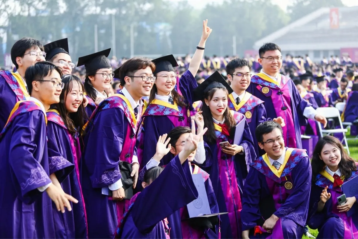 Graduates at Tsinghua University in China